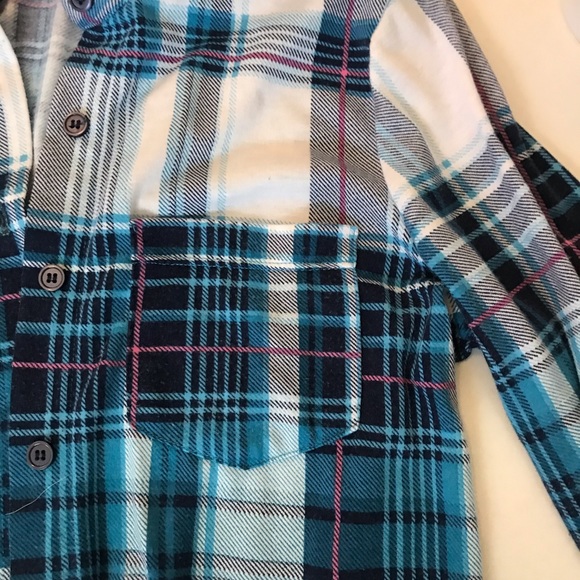 Rue21 White and Blue Button Down Flannel - Picture 2 of 4